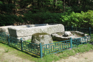 龍鳳寺址石造