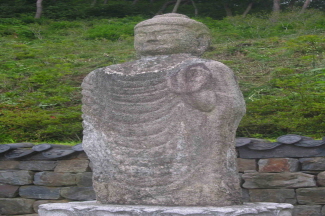 Hongseong Gosansa Standing Stone Buddha