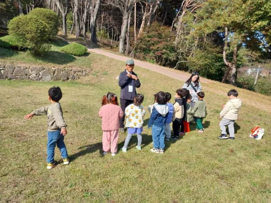 홍성군, 아토피·천식 예방 ‘어린이 숲 체험교실’ 운영 이미지
