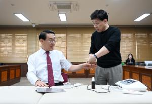 김태균 닥터이투 의료기기 기탁식