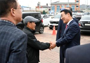 광천읍 영남 산불피해 복귀 성금 및 현물 전달식