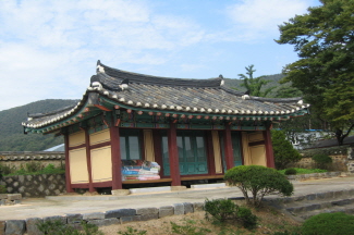 Hongseong Jeongchungsa