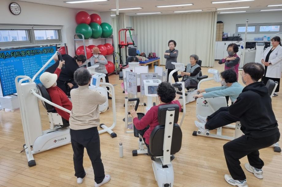 홍성군보건소, 어르신 비만관리로 건강한 노년 지원 이미지