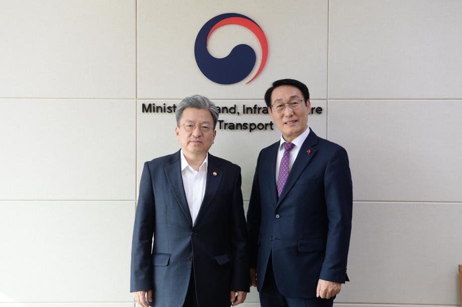 1.9 이원제국토부 1차관 면담 이미지