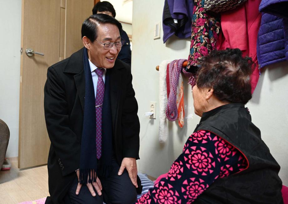 설맞이 어려운 이웃 위문 이미지